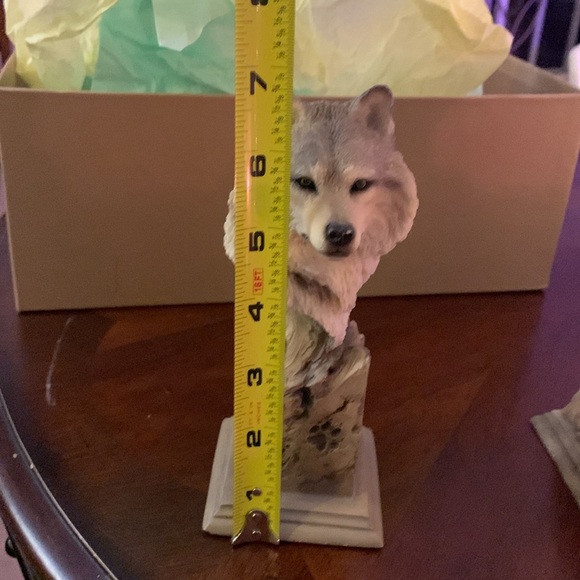 Mill Creek Studios Art Signature Wolf #38230 Sculpture Figures - Picture 17 of 17